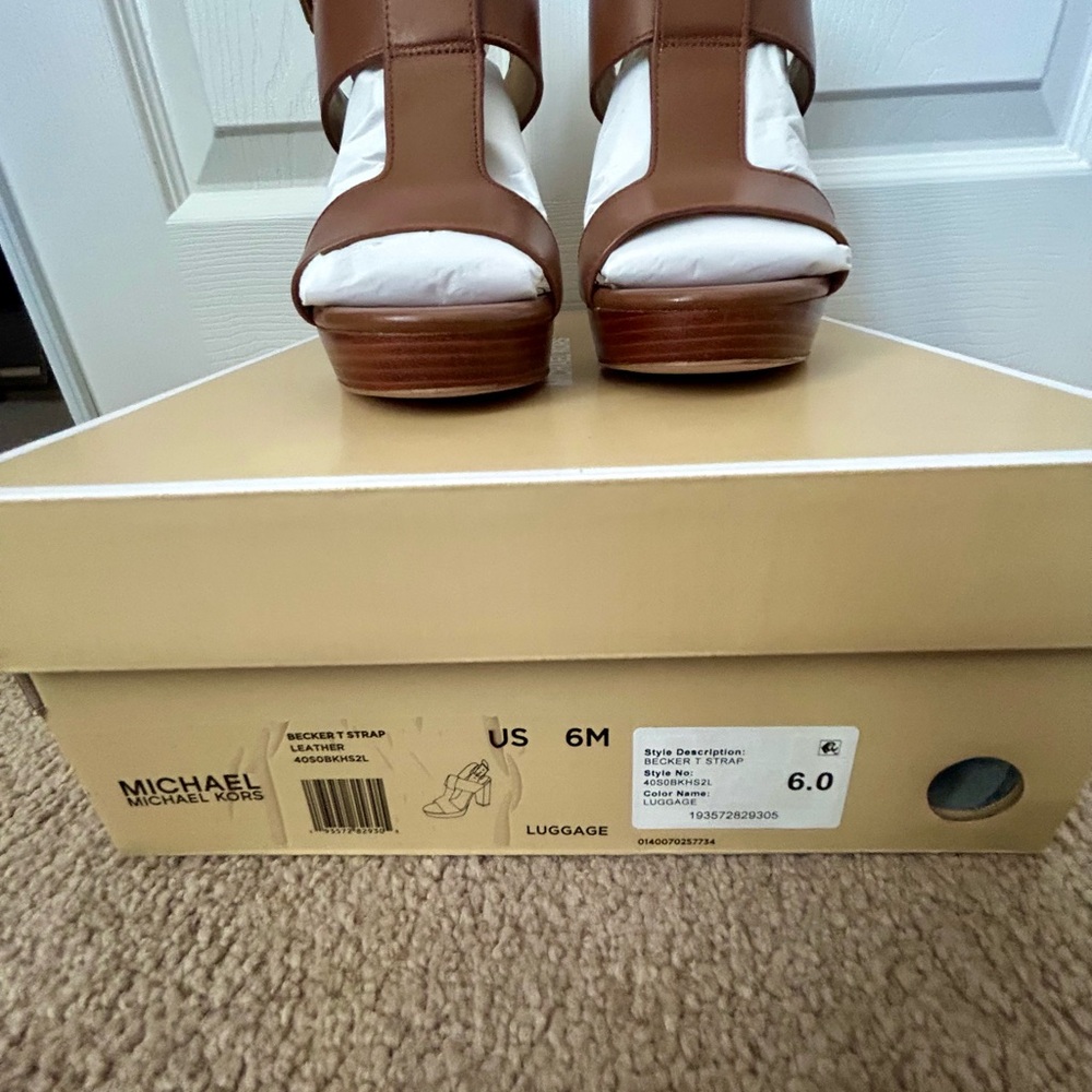 Michael Kors Brown Leather Platform Sandal - Picture 4 of 11